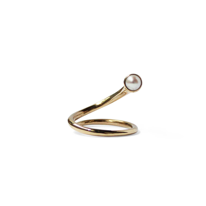 Rising Pearl Ring - Solid 9ct Gold
